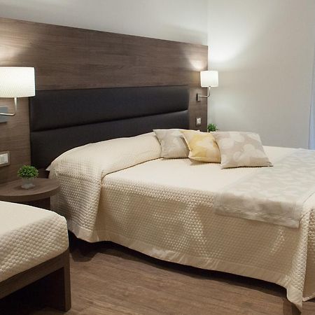 Magnifica Luxury Suites Asyż Zewnętrze zdjęcie