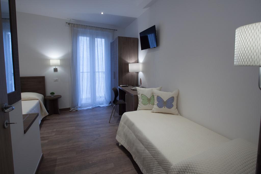 Magnifica Luxury Suites Asyż Zewnętrze zdjęcie