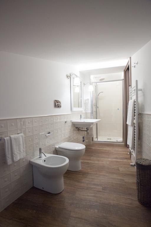 Magnifica Luxury Suites Asyż Zewnętrze zdjęcie